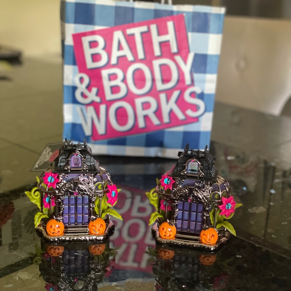 Bath & Body Works Halloween Wallflowers - Picture 2 of 6